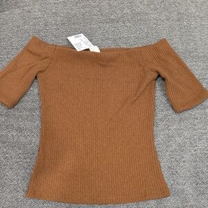 H&M Ribbed Off-the-Shoulder Short Sleeve Sweater - Camel Brown